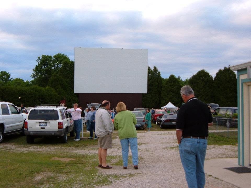 Skyway Drive-In Theatre (2 of 3)