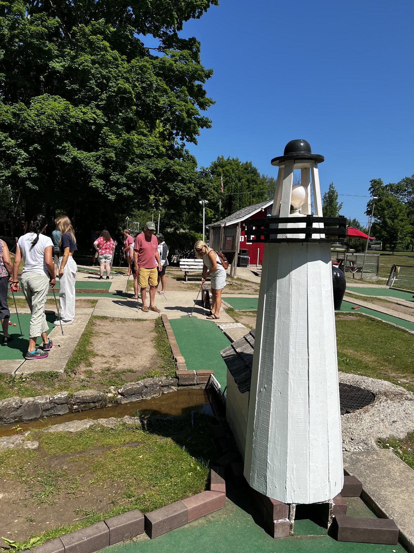 The Red Putter (4 of 6)